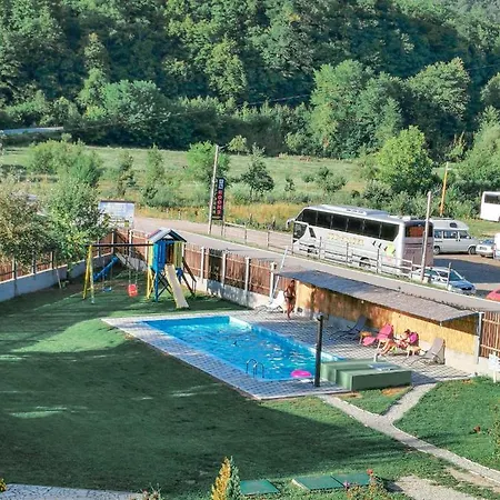Green Villas Tjentiste Apartment