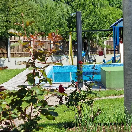 Green Villas Tjentiste * Tjentiste