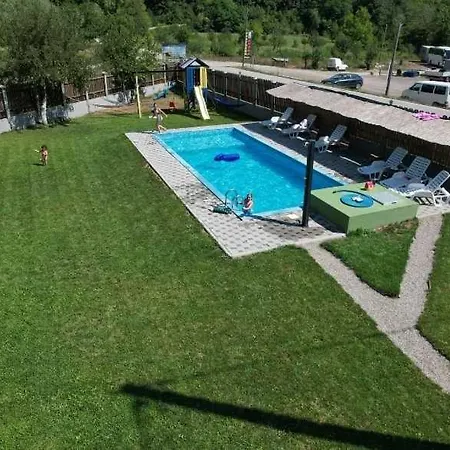 Green Villas Tjentiste تجينتيستيه