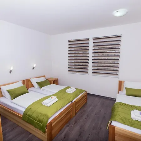 Green Villas Tjentiste تجينتيستيه